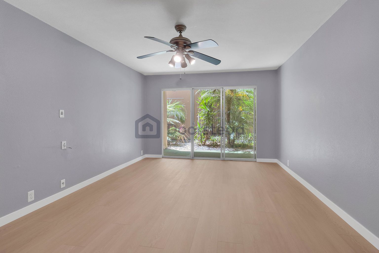 4600 Lamont St photo 5