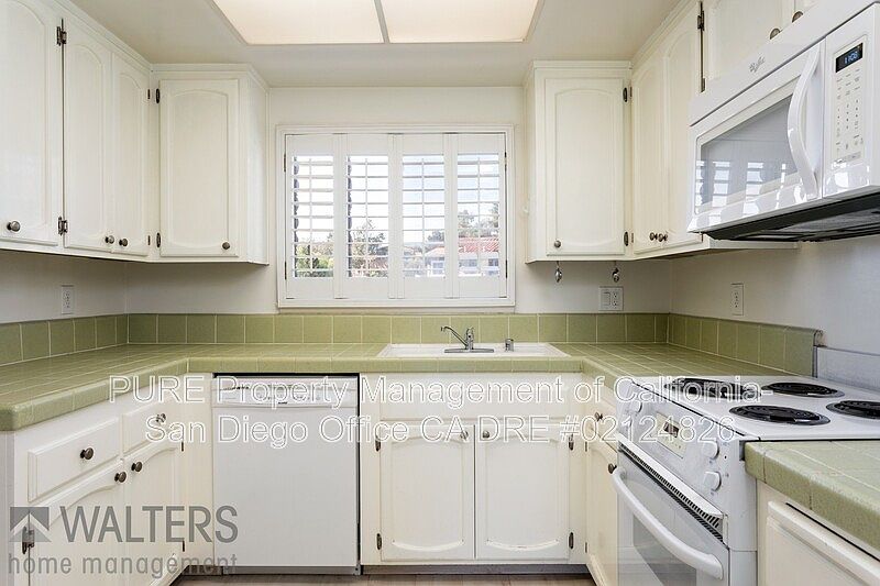 17071B Bernardo Center Dr photo 5