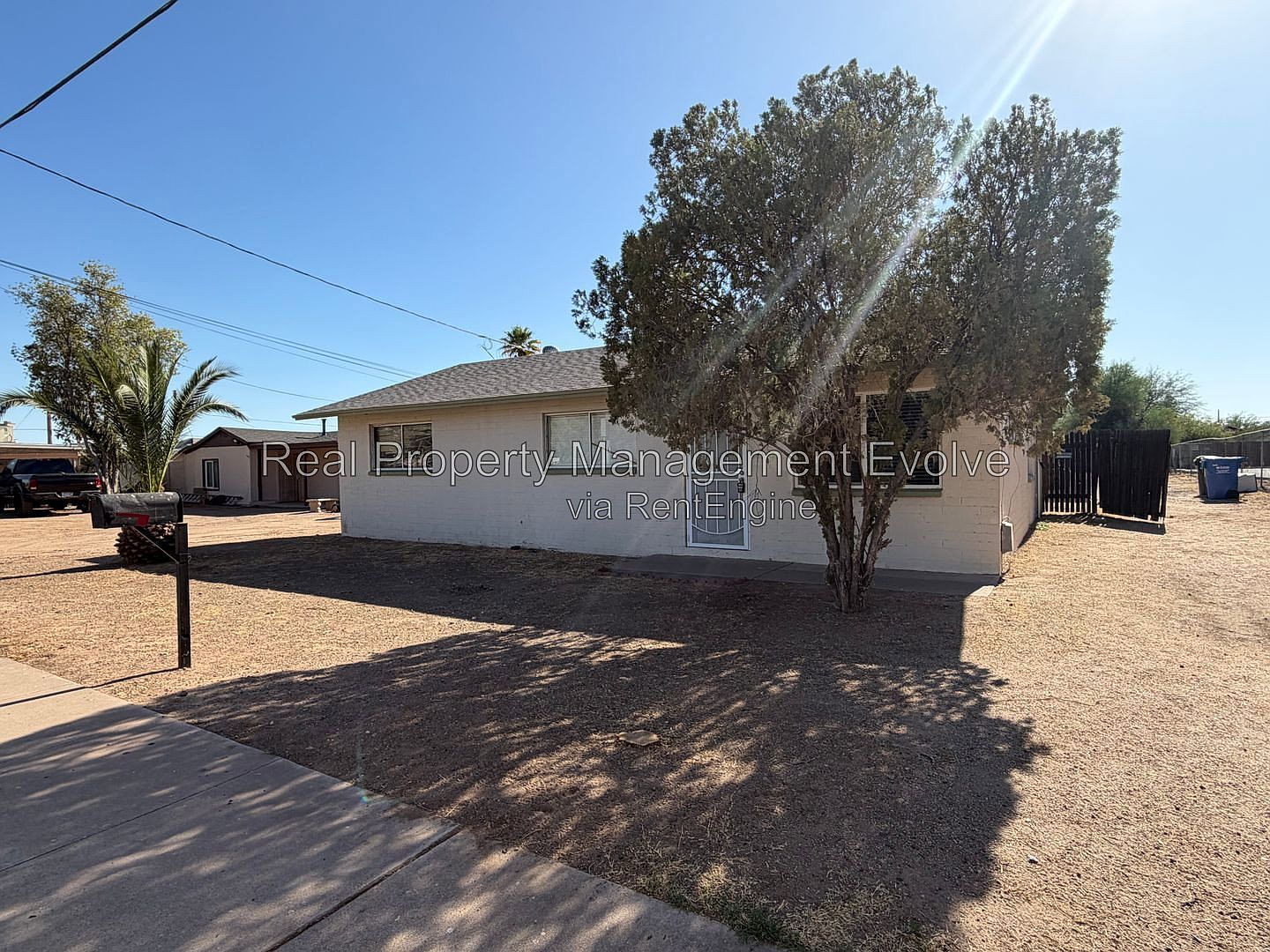 8916 North 11th St Phoenix, AZ 85020 photo 2