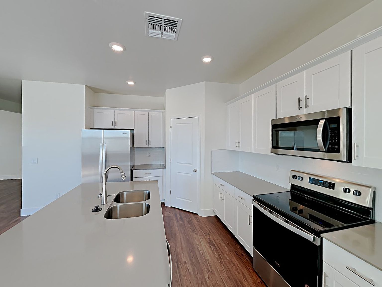 21425 S 231st St Queen Creek, AZ 85142 photo 4