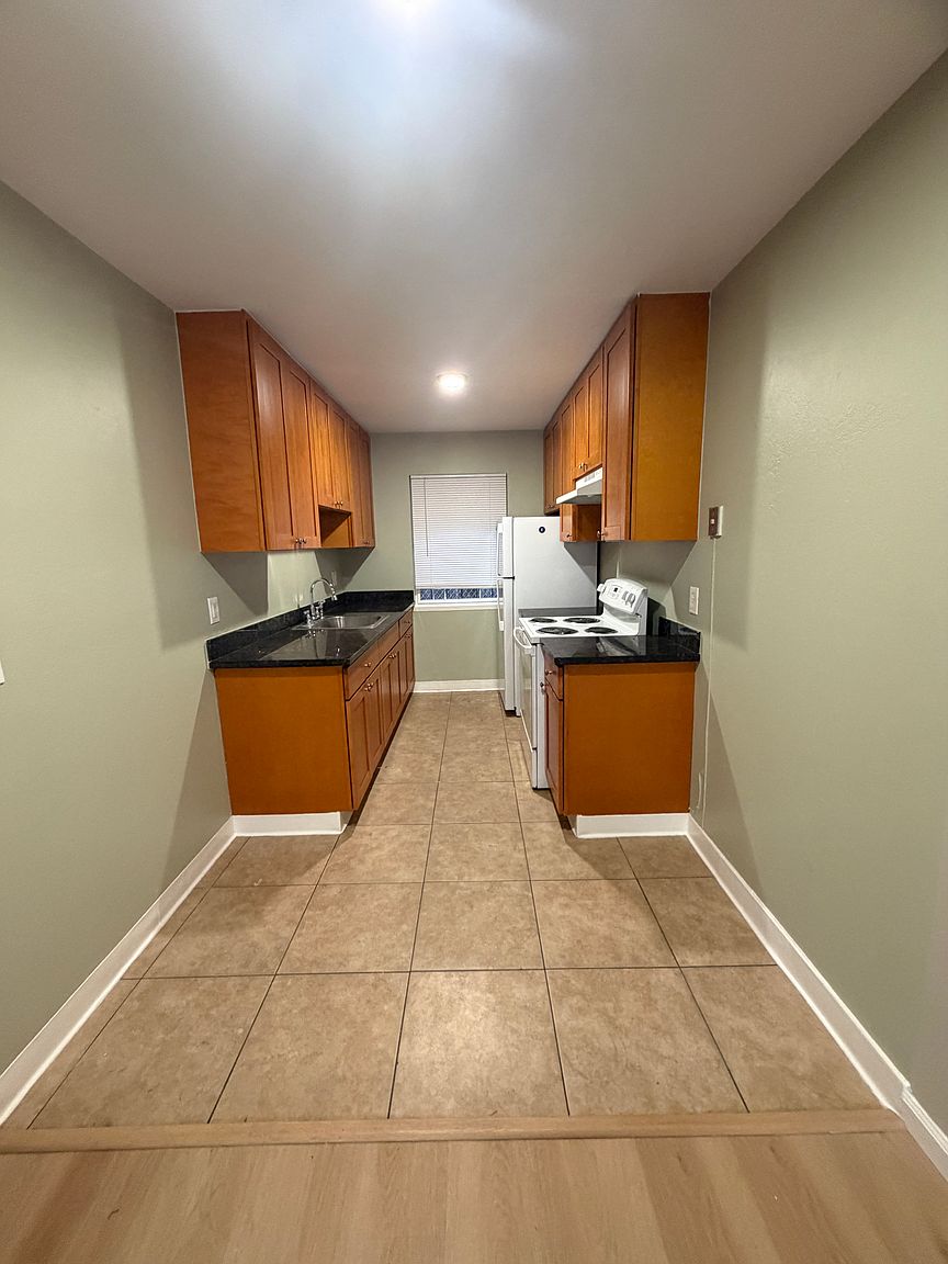 2124 90th Avenue, Oakland, CA 94603 photo 2