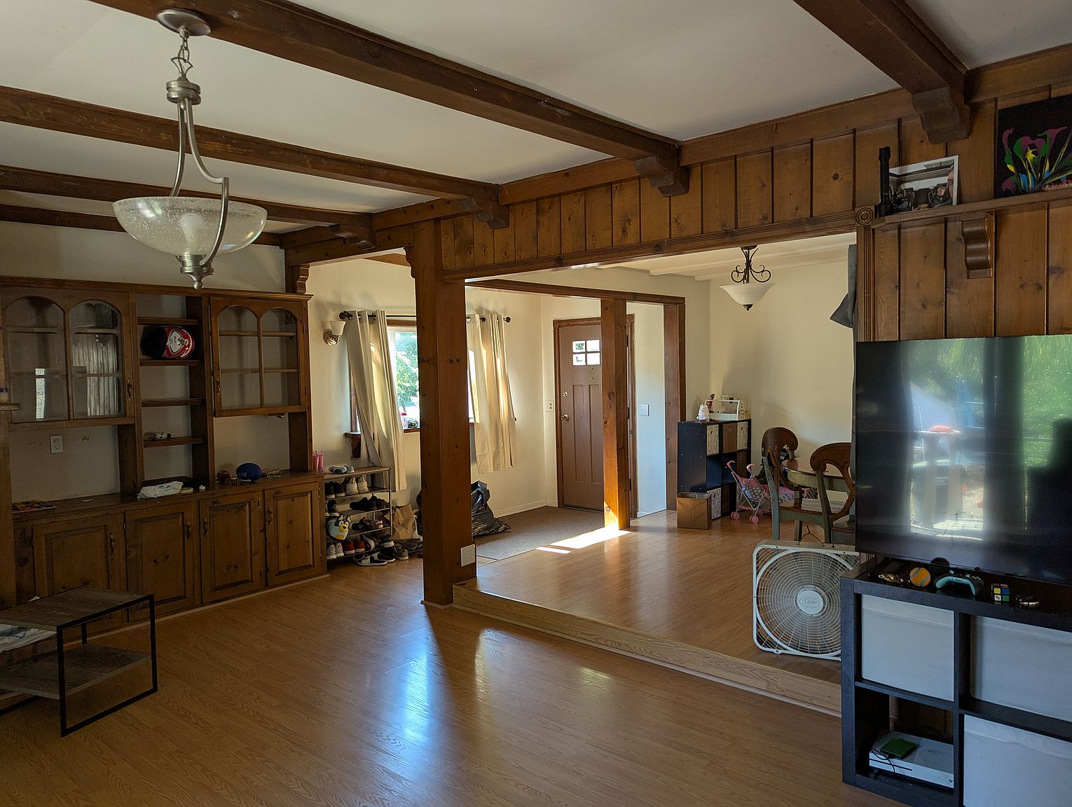 2419 Hobbit Ln photo 4