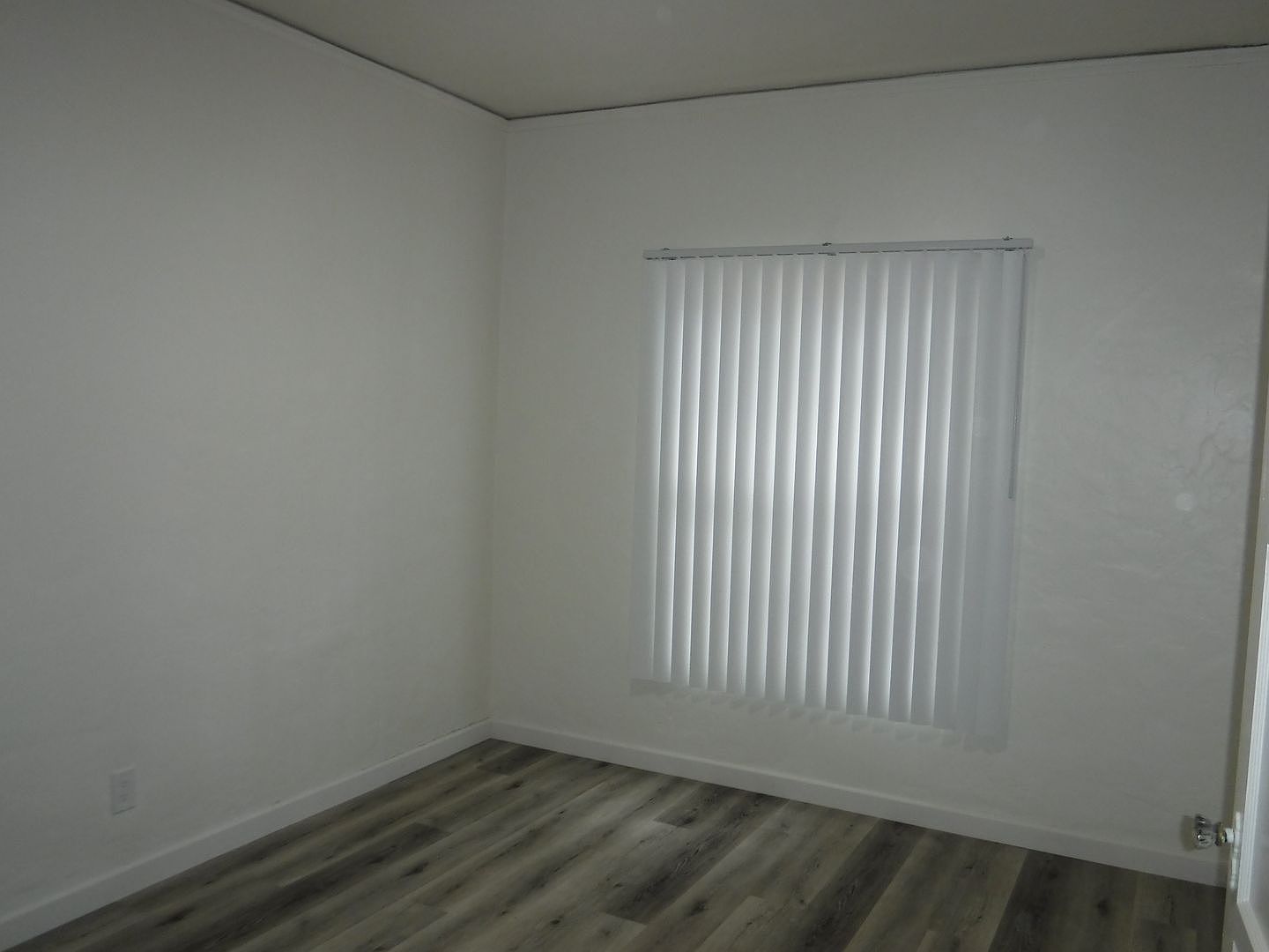2 photo 4