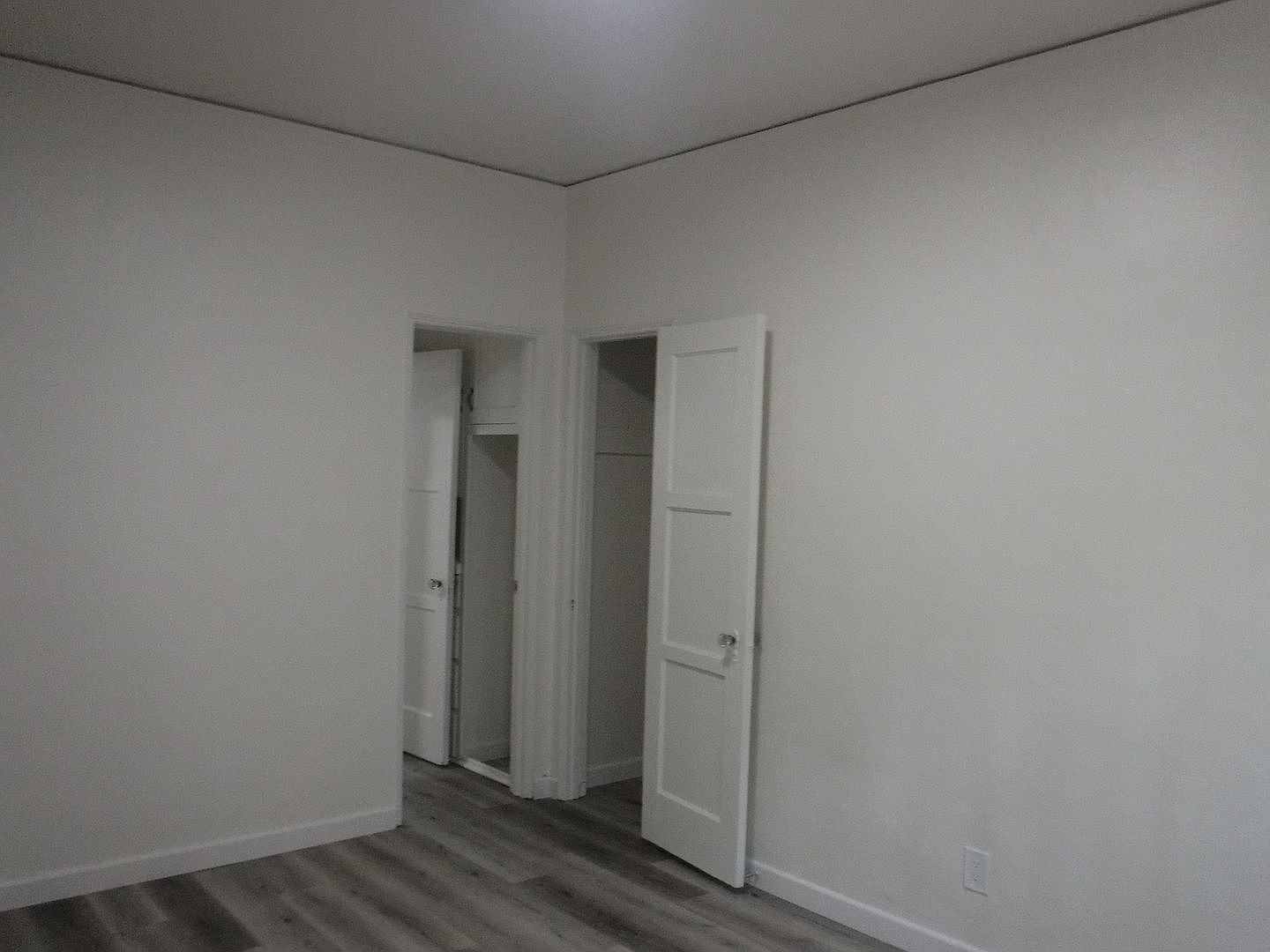2 photo 5