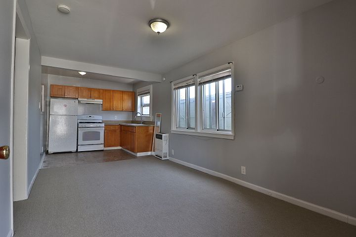 1BR/1BA Apartment on E San Bruno Ave · San Bruno photo 4