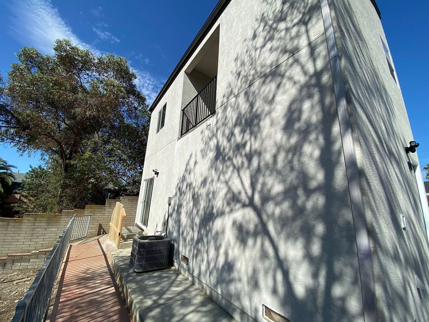 5117 Ewing St photo 4