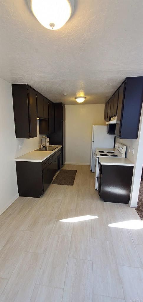 6843 Mohawk St photo 5