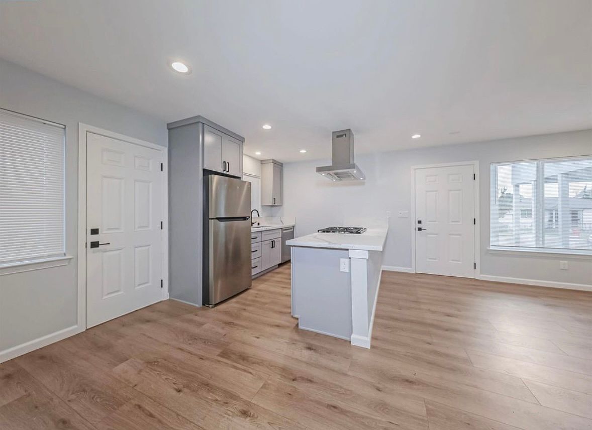 2BR/1BA Apartment on Potrero Ave · Richmond photo 5
