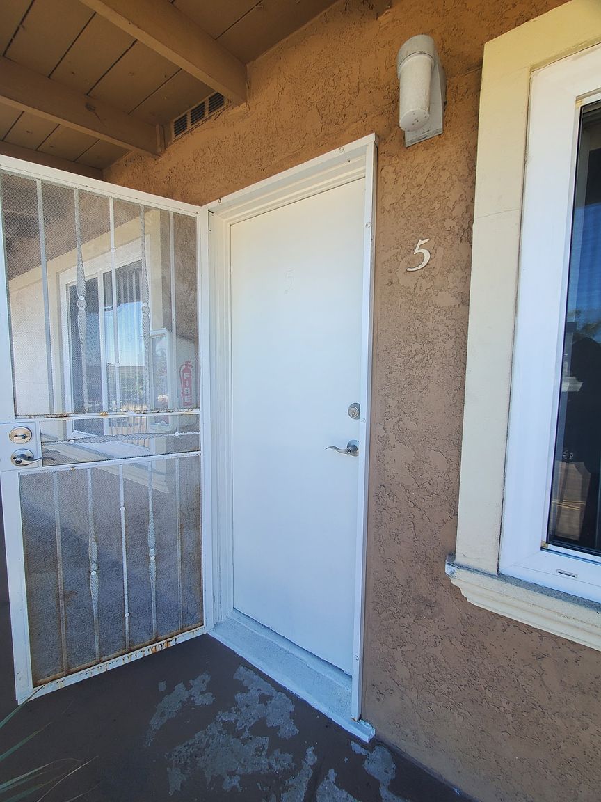 4702 Mission Blvd photo 3