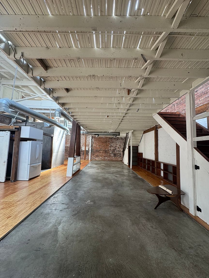 2BR/1BA Loft on 35th St · Emeryville photo 4