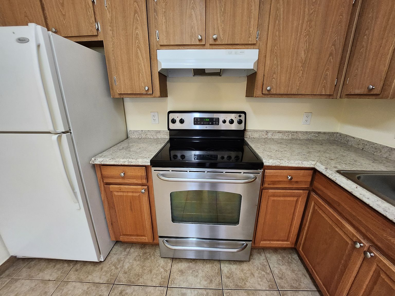 2725 E Tierra Buena Ln photo 3