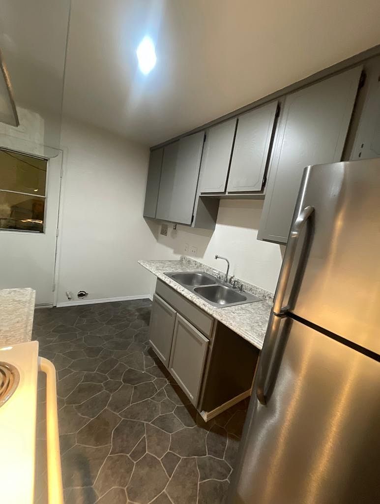 4517 Delta St photo 5