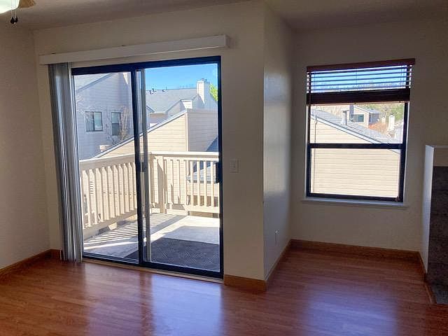 479 Mission Blvd photo 5