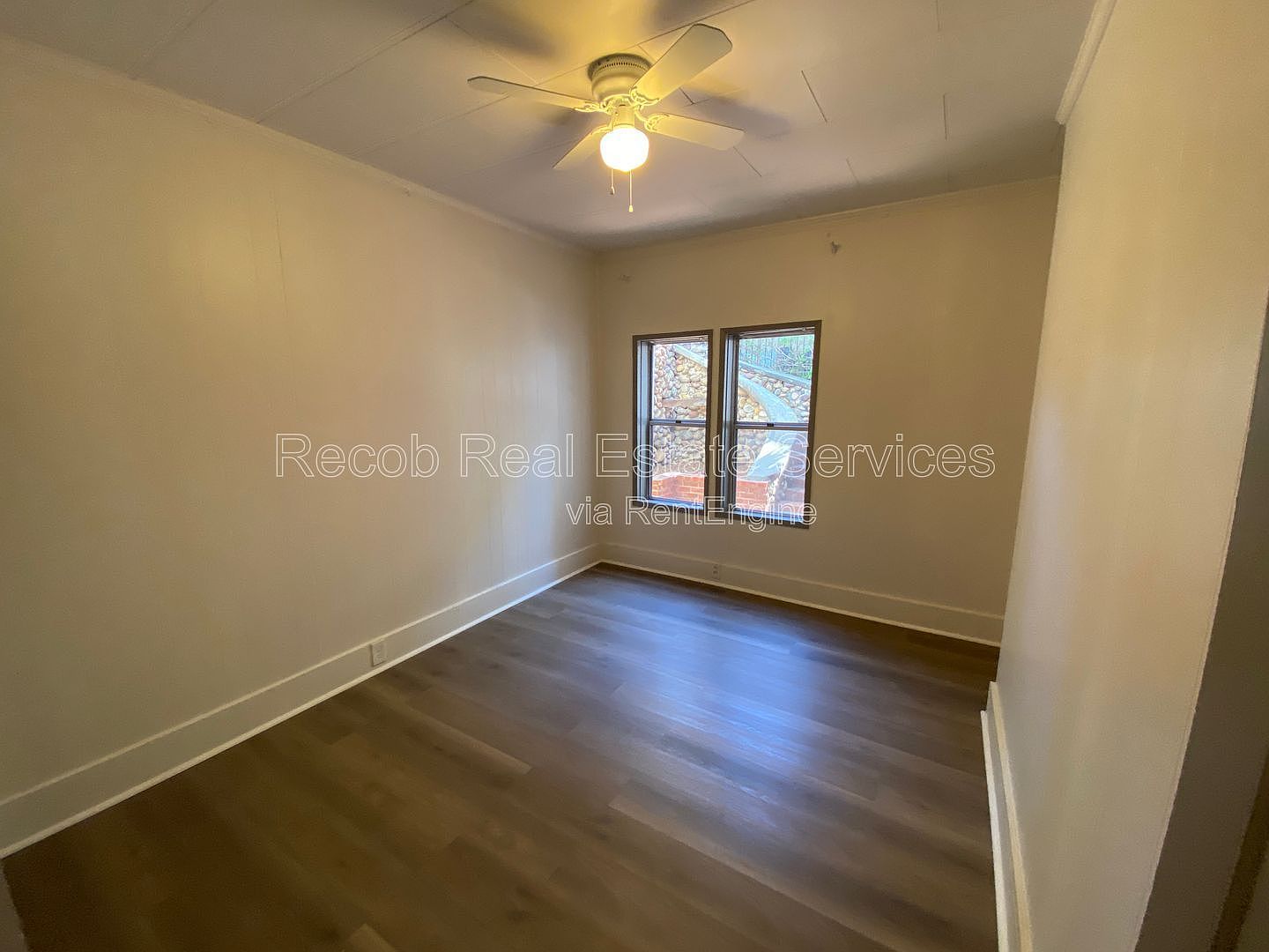 4288 Cleveland Ave photo 5