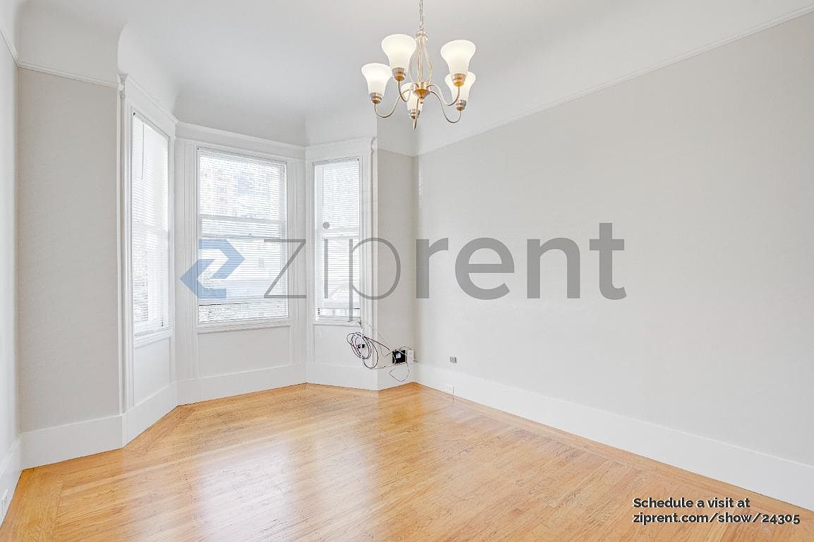 2BR/1BA Single Family House on Jones St · San Francisco photo 5