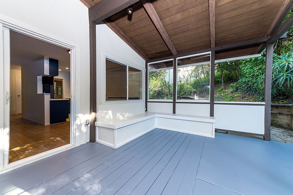 2BR/2BA Duplex on Thomas Ct · San Rafael photo 4