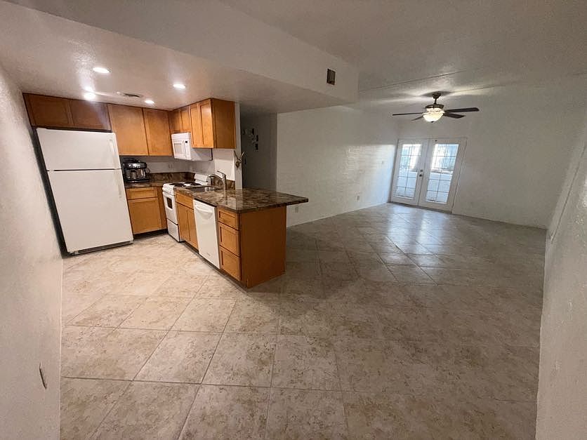 3416 N 44th St Phoenix, AZ 85018 photo 2
