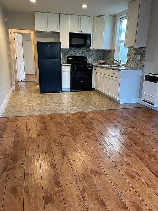 Apartments on Foothill Boulevard · Oakland photo 5