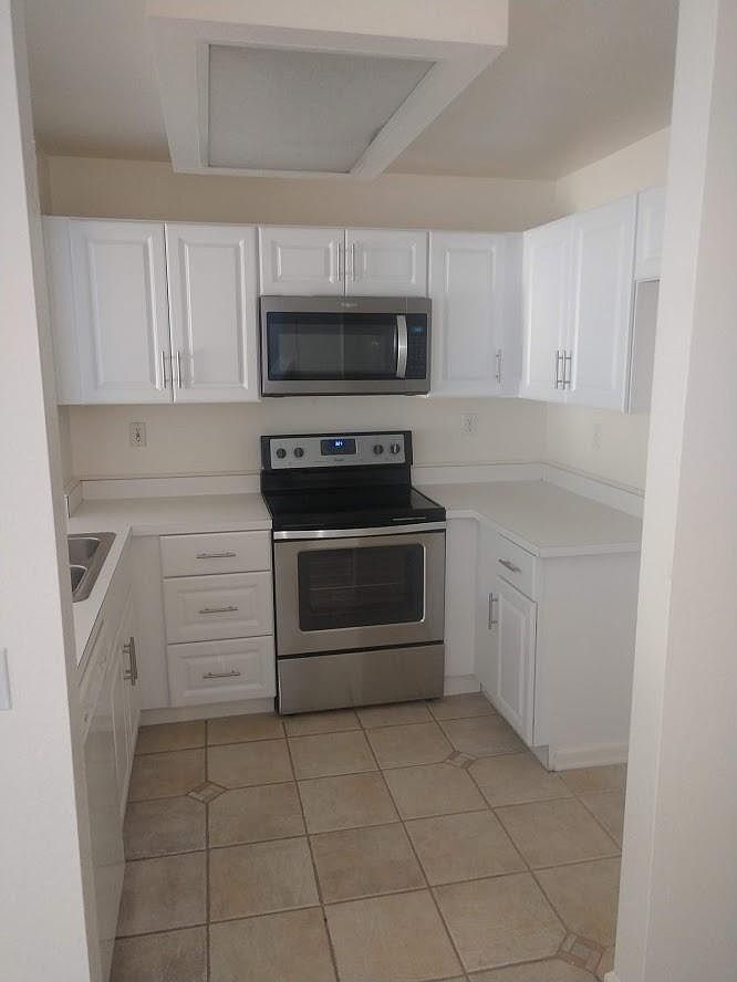 442 Florencia Ln photo 3