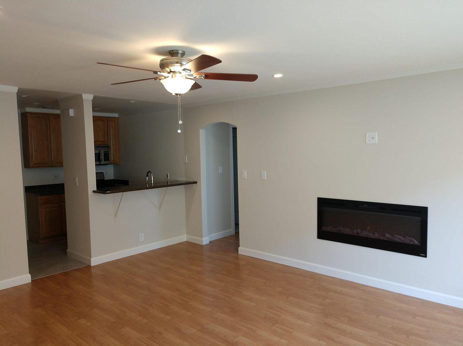 994 56th St photo 2