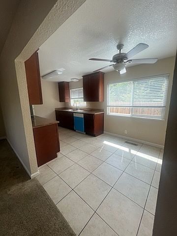 2219 Hillsborough Ct photo 4