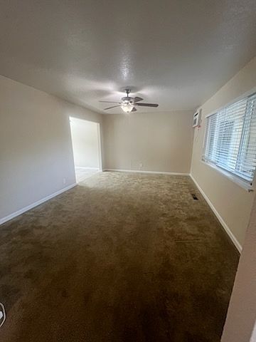 2219 Hillsborough Ct photo 2