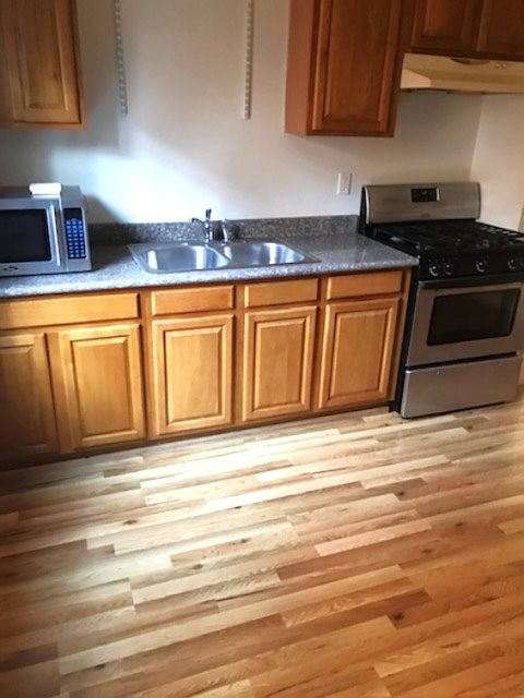 1217 34th St photo 4