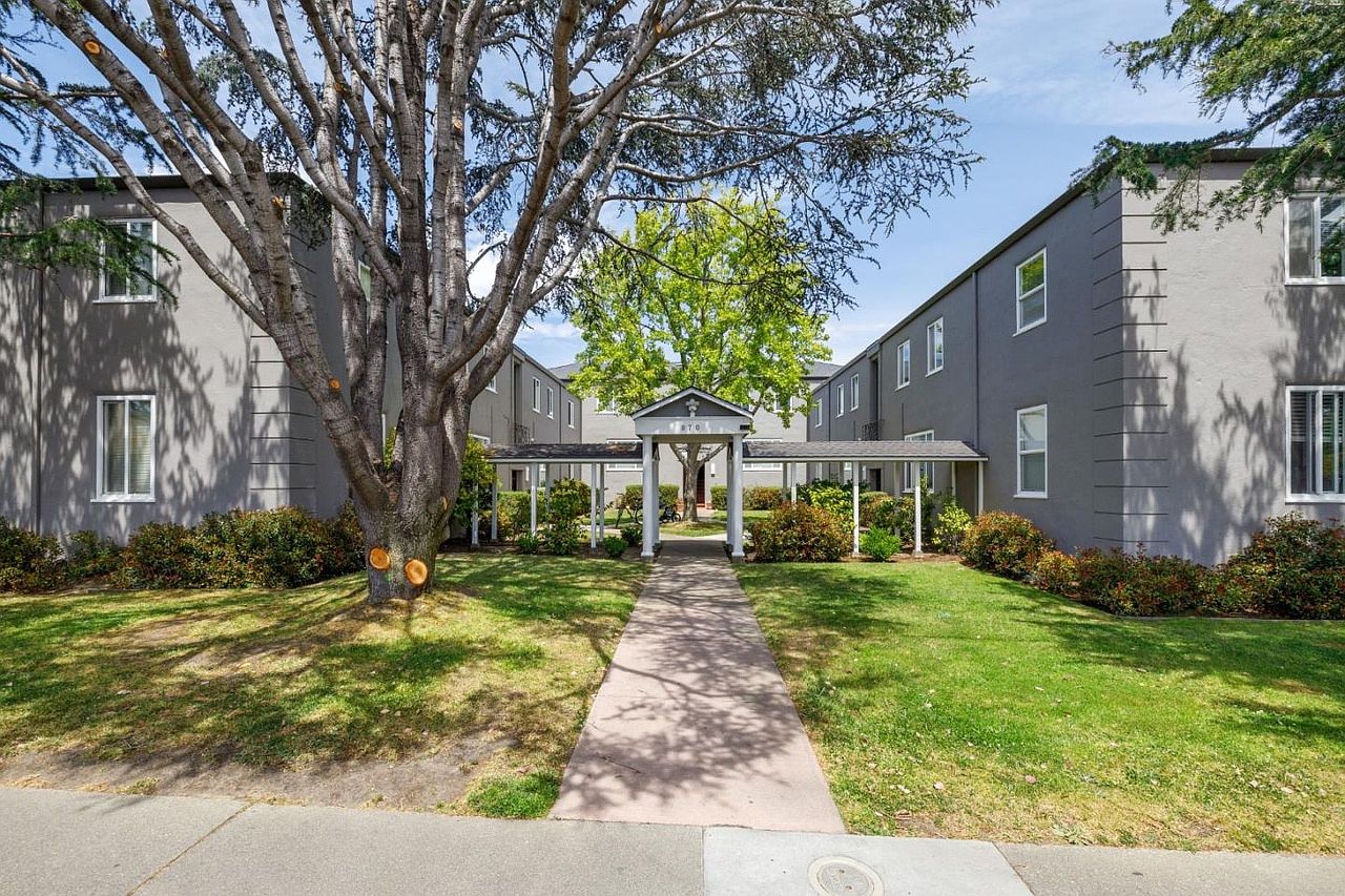 970 Magnolia Avenue