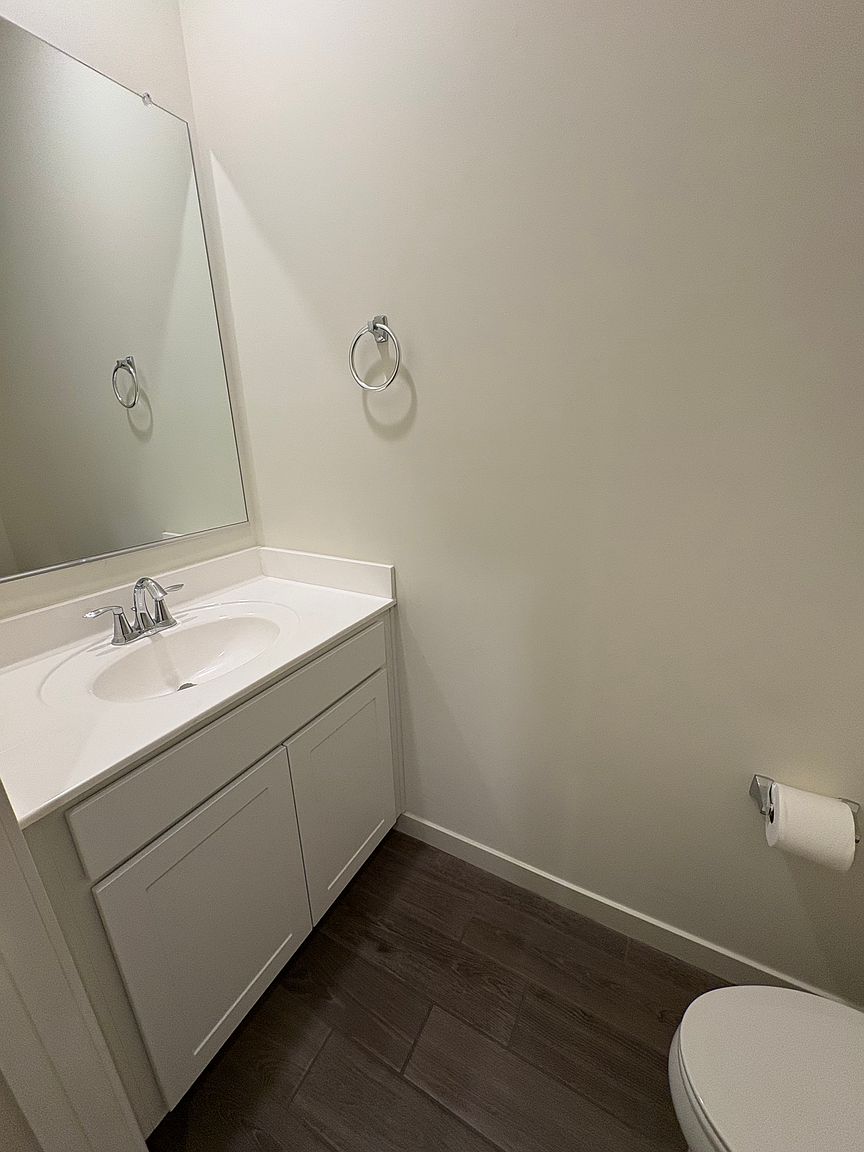 2264 W Laurie Ln photo 5