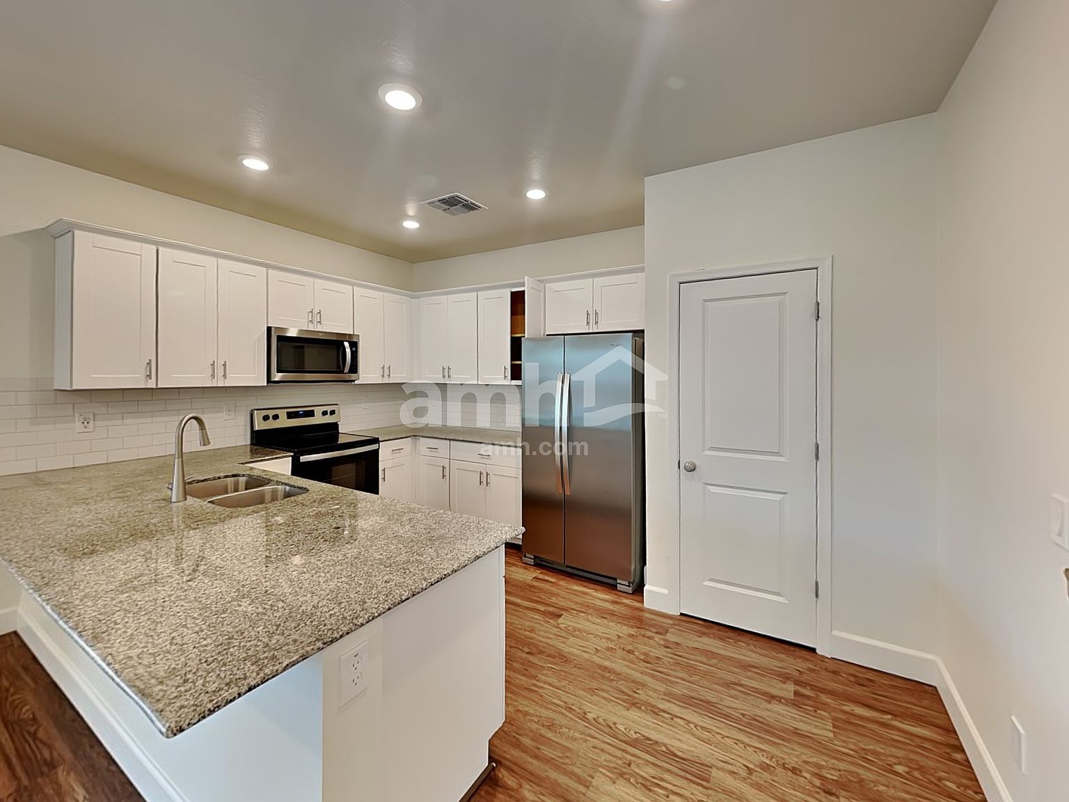 614 W Hackamore Ave Gilbert, AZ 85233 photo 4