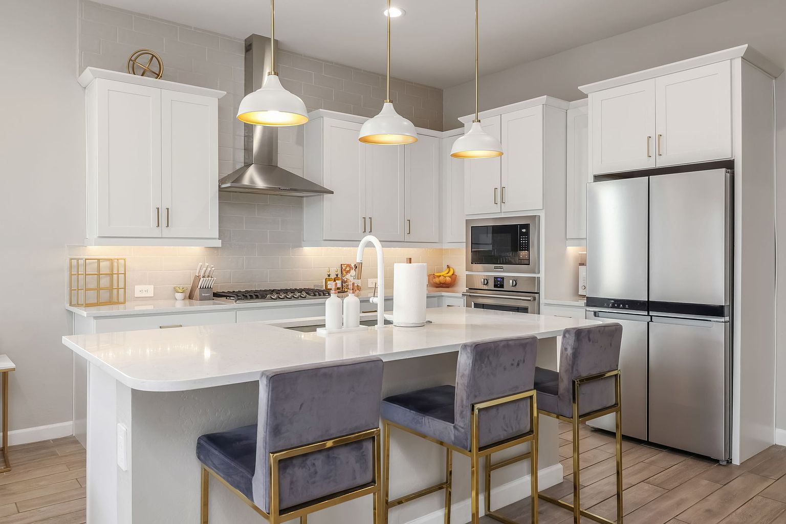 10553 W Albert Ln photo 5