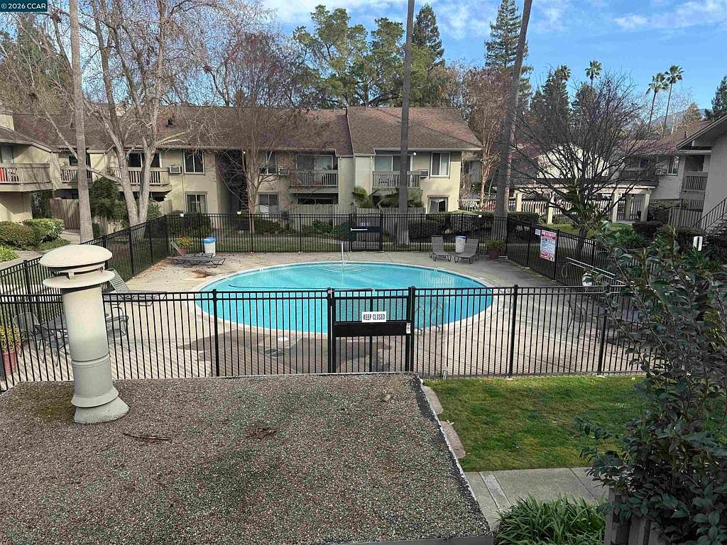 2564 Walnut Blvd Walnut Creek, CA 94596 photo 3