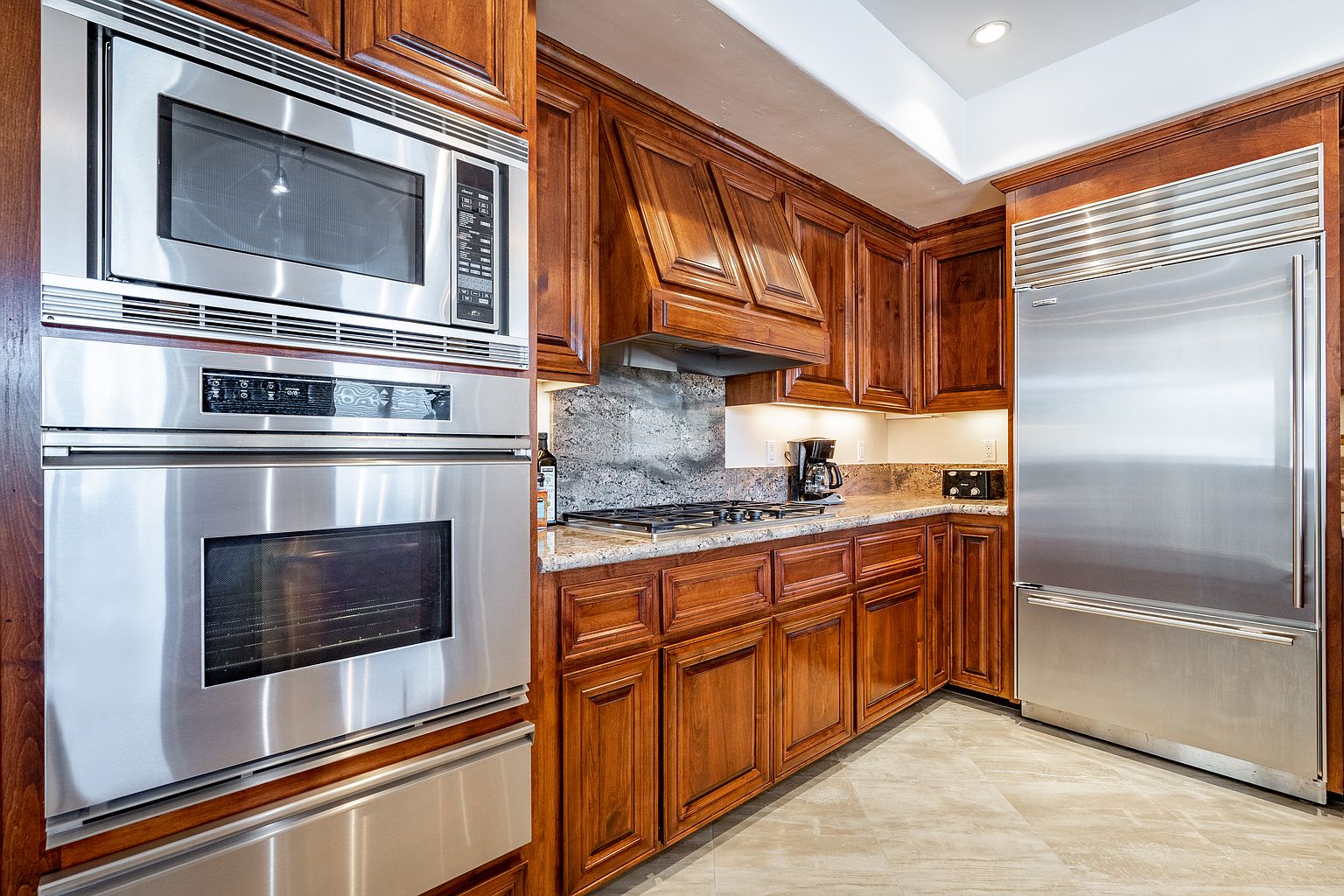 109 W Montecito Way photo 3
