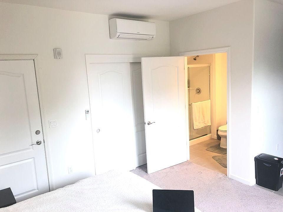 156 Esfahan Dr photo 5
