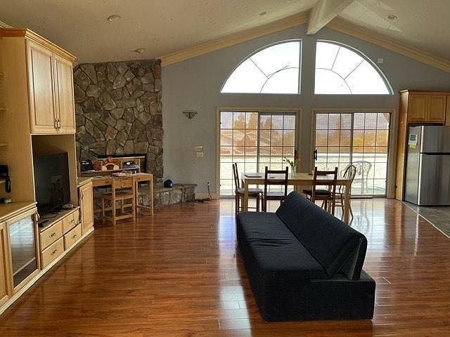 6586 Sloping Meadow Ct Floor 2 photo 5