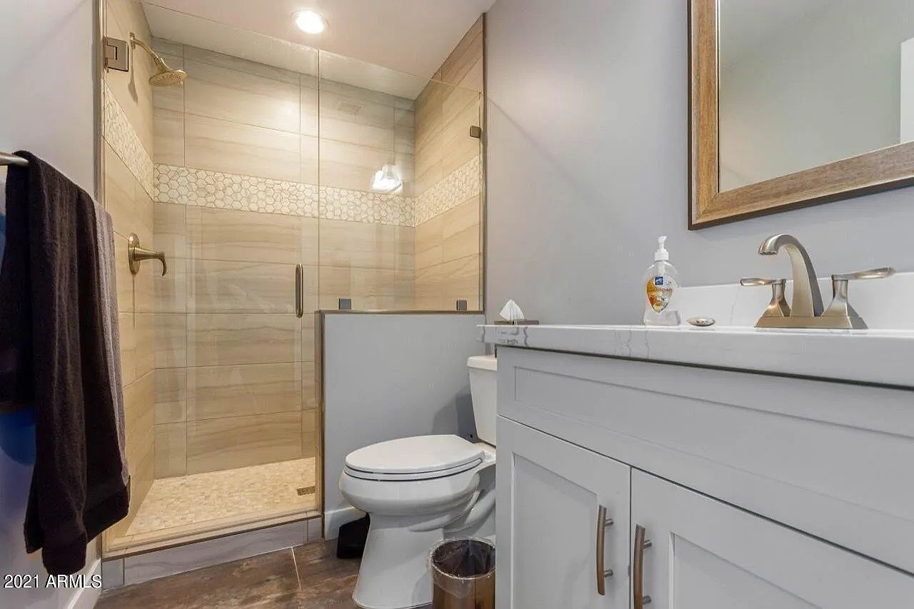 207 E Monterey Way photo 3