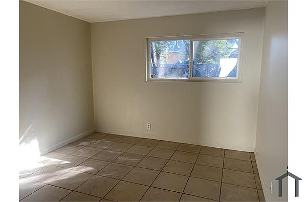 1622 82nd Ave photo 4