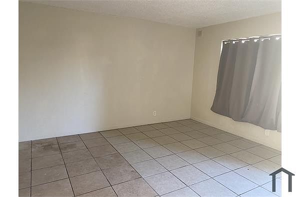 1622 82nd Ave photo 2
