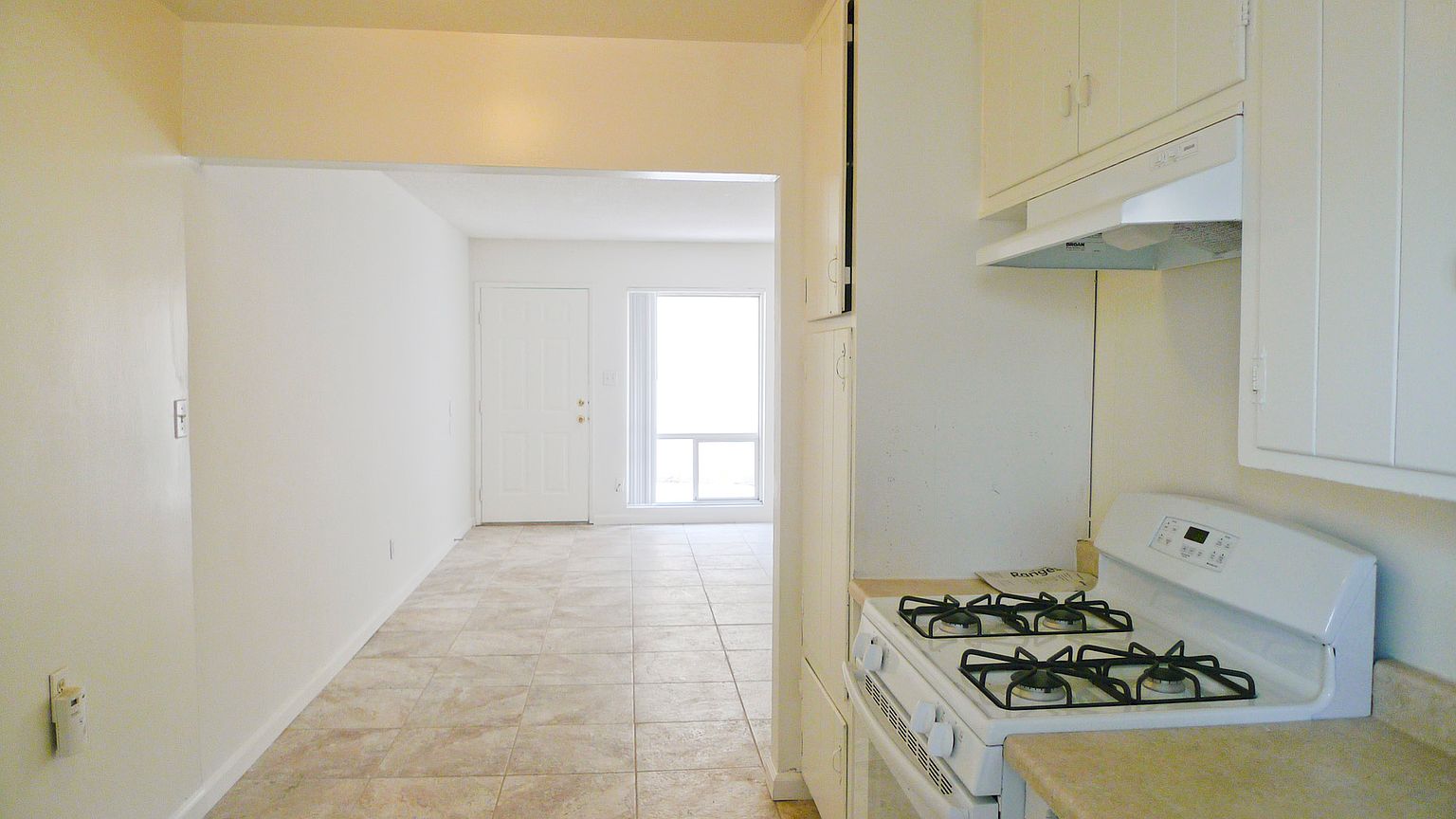 4438 Illinois St photo 5
