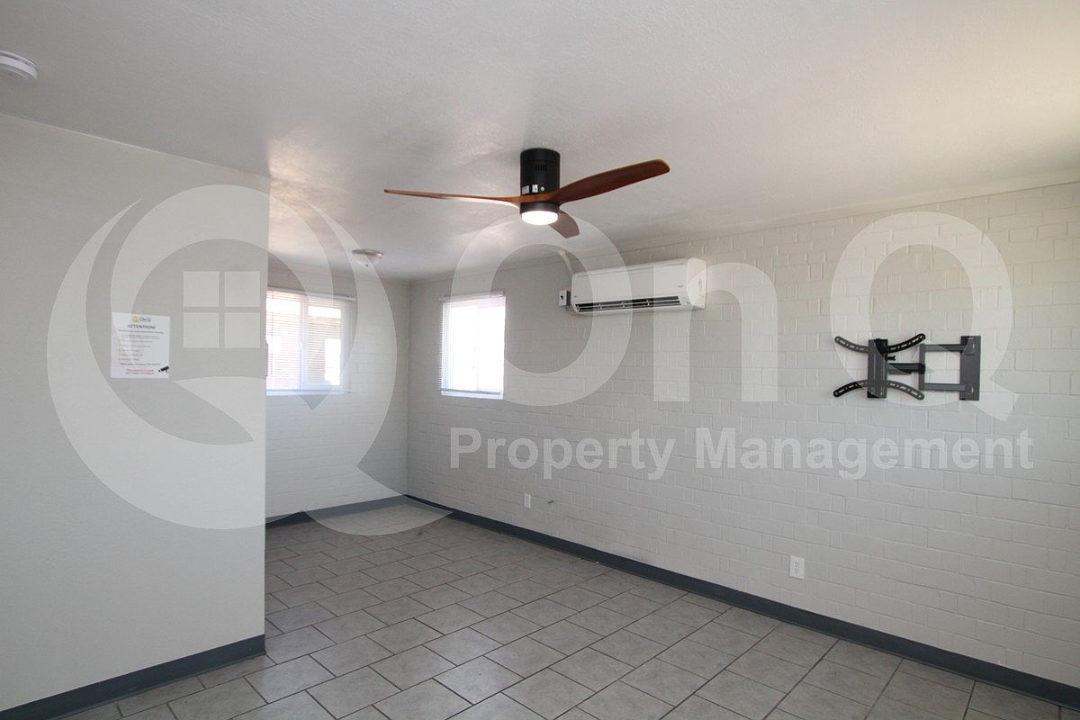 1103 W Sherman St photo 3