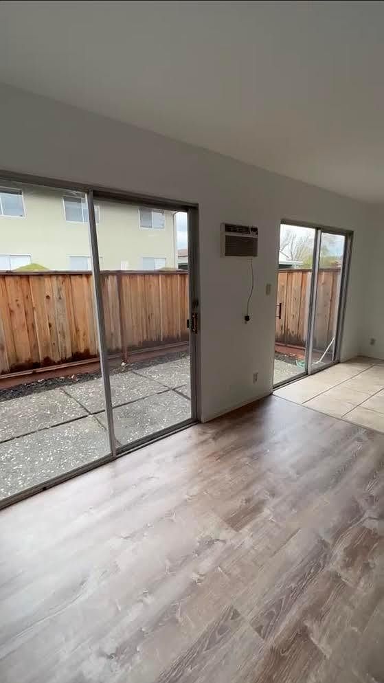Duplexs on Amador Valley Blvd · Dublin photo 3