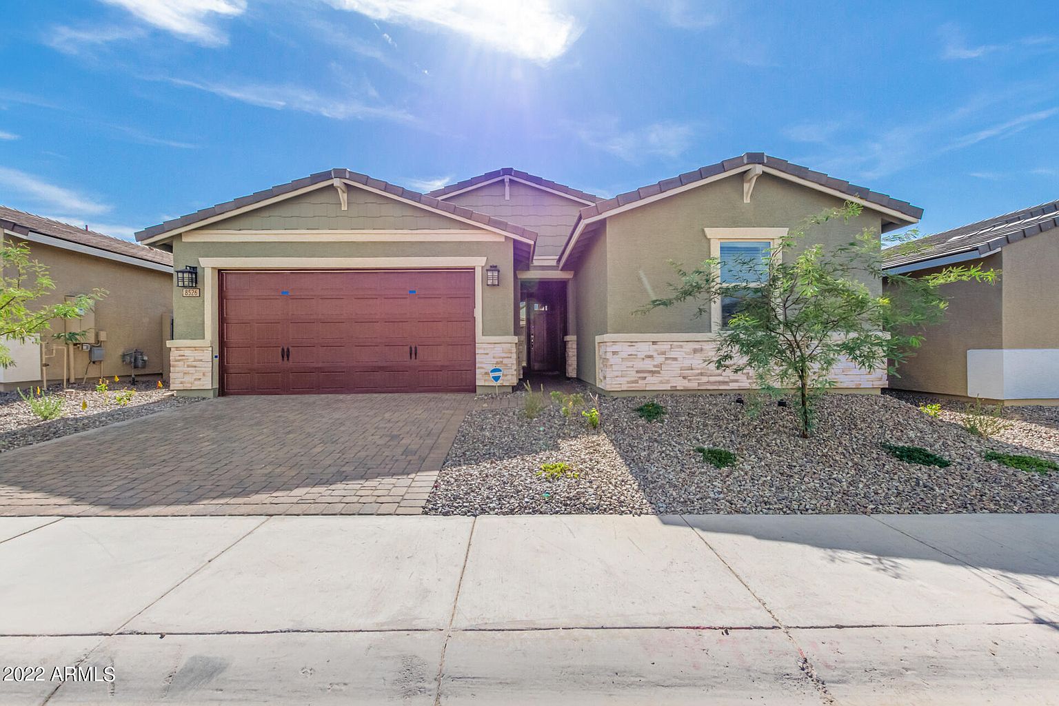8526 S 69th Ln Phoenix, AZ 85339 photo 2