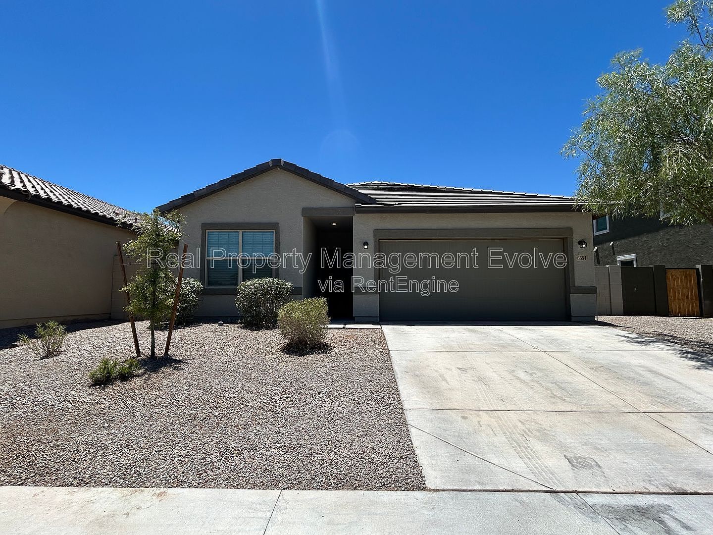 6551 W Magdalena Ln Phoenix, AZ 85339 photo 2