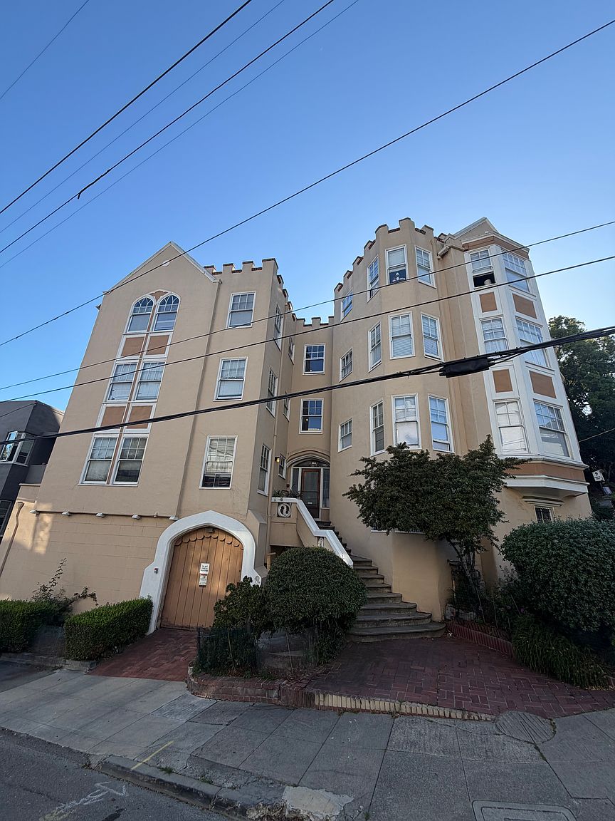 1143 McKinley Ave photo 2