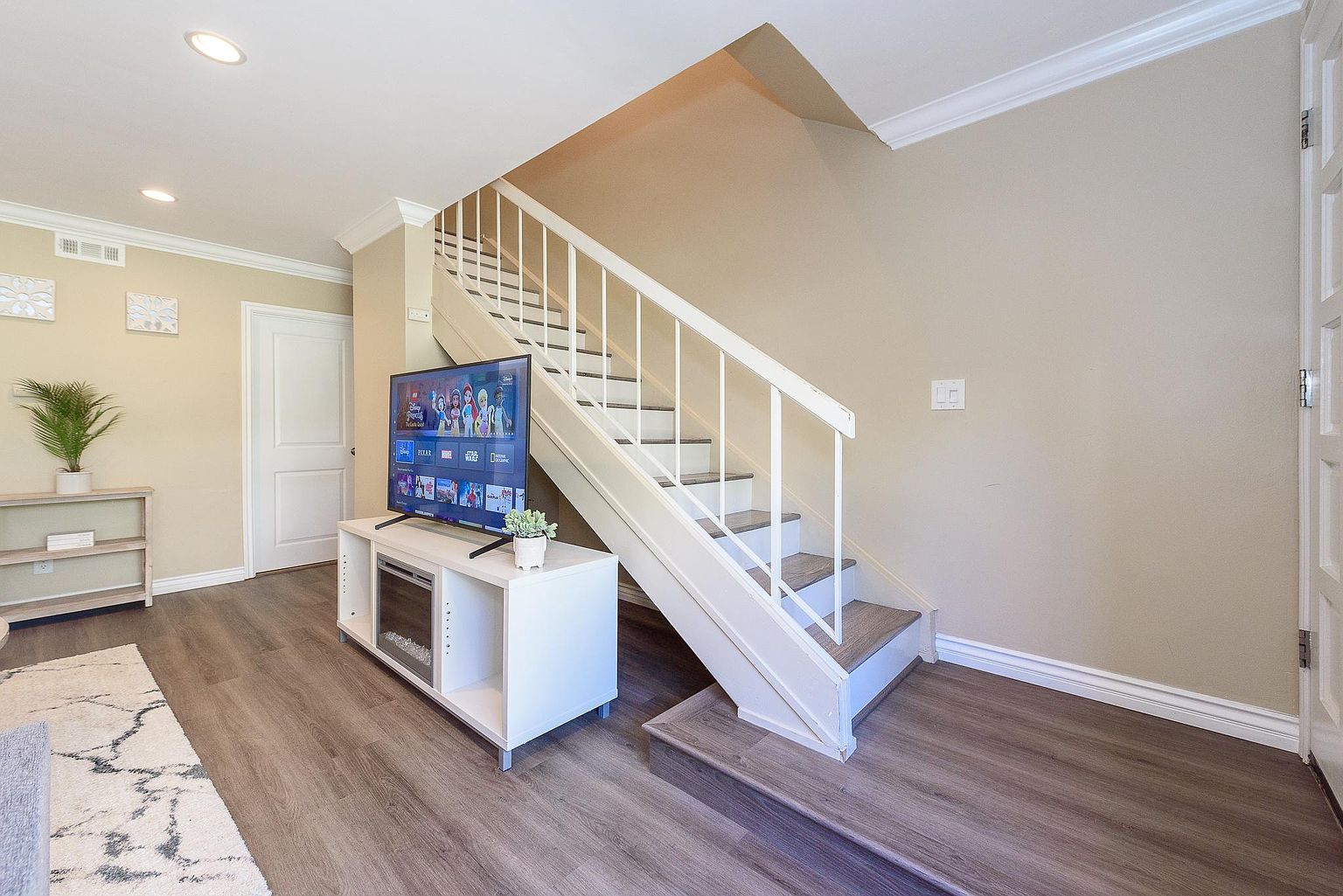 3525 Monair Dr photo 3