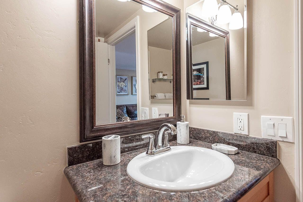 3525 Monair Dr photo 4