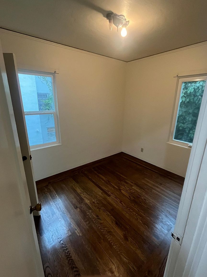 1311 Sacramento St photo 4