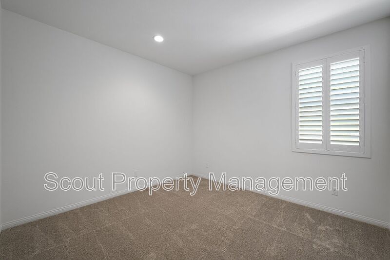 39598 Lupine Dr photo 5