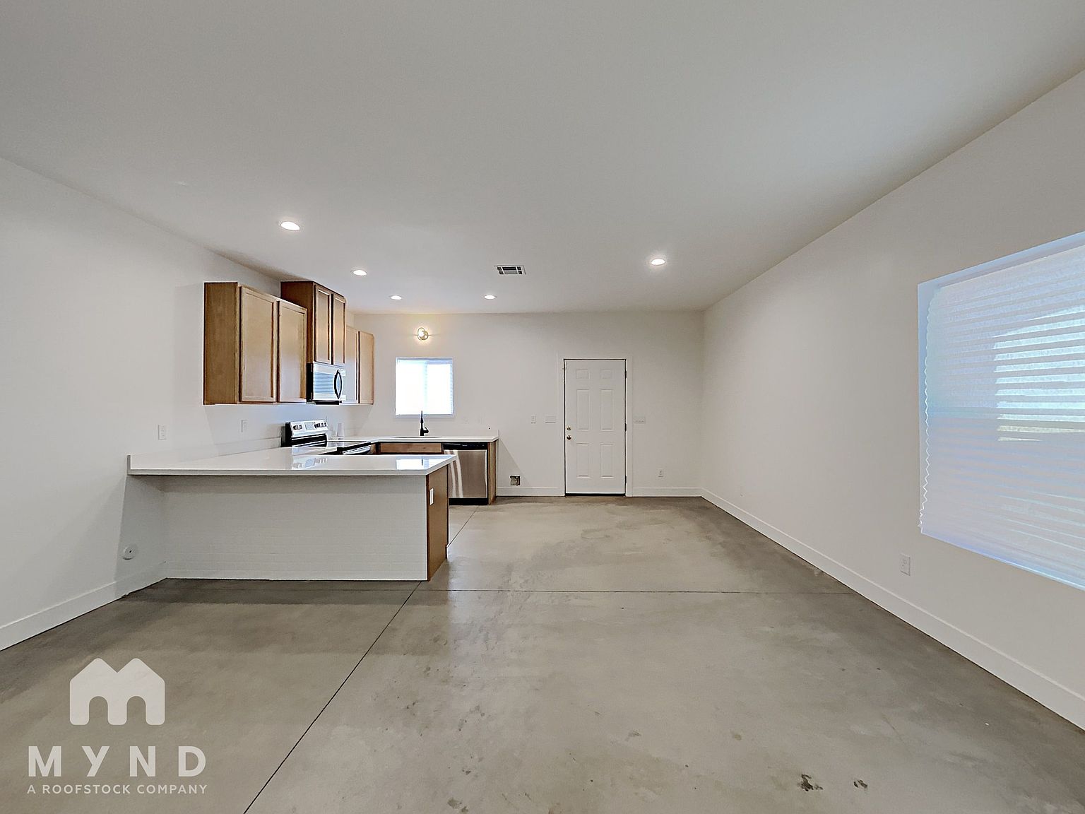909 S 5th Ave Unit 2 photo 5