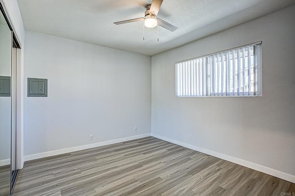 343 Lansing Cir photo 2